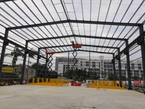 梅州轻钢结构雨棚报价,膜结构承包公司